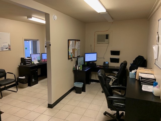 More Photos Of 2145 Stillwater, Beaumont Warehouse For Lease