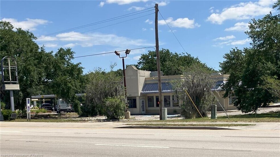 More Photos Of 939 S 6th Ave S, Wauchula General Retail For Sale