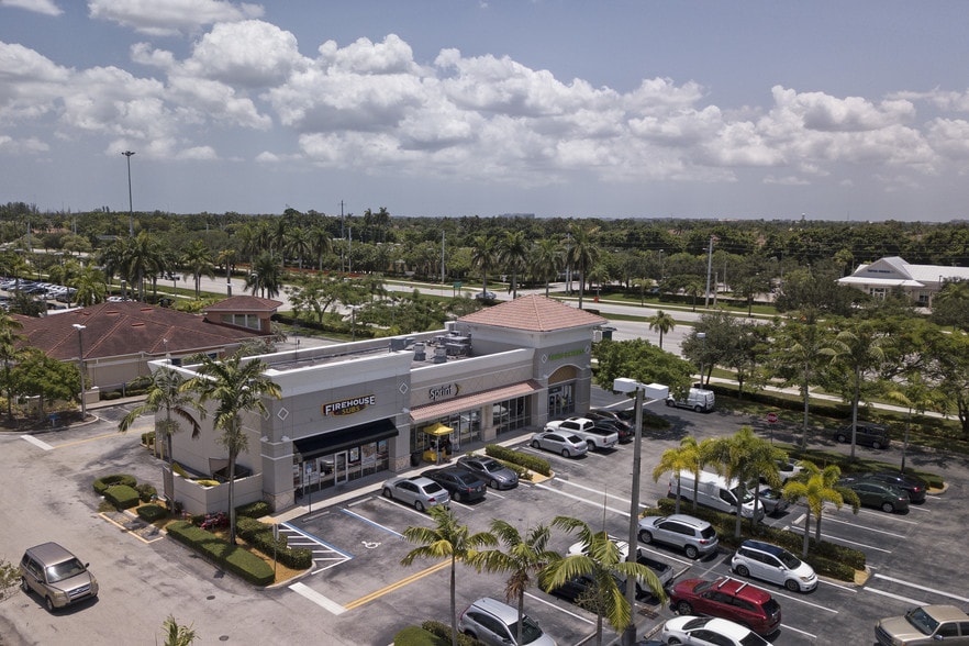 More Photos Of 15801-15999 Pines Blvd, Pembroke Pines Unknown For Lease