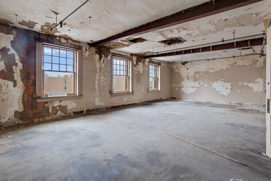 More Photos Of 120 N Warren, Trenton Office For Sale