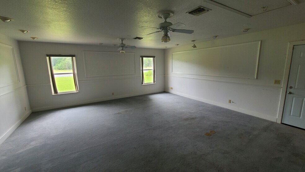 More Photos Of 11997 S US Highway 441, Belleview Auto Dealership For Sale