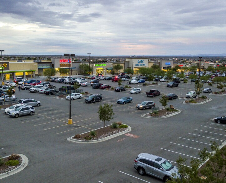 More Photos Of 10771 Gateway S Blvd, El Paso Storefront For Lease
