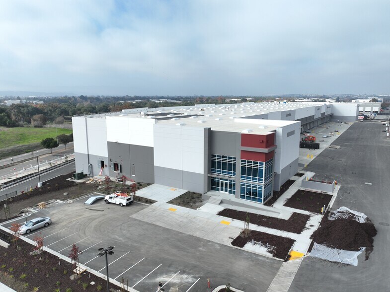 Primary Photo Of 550 Piercy Rd, San Jose Unknown For Lease