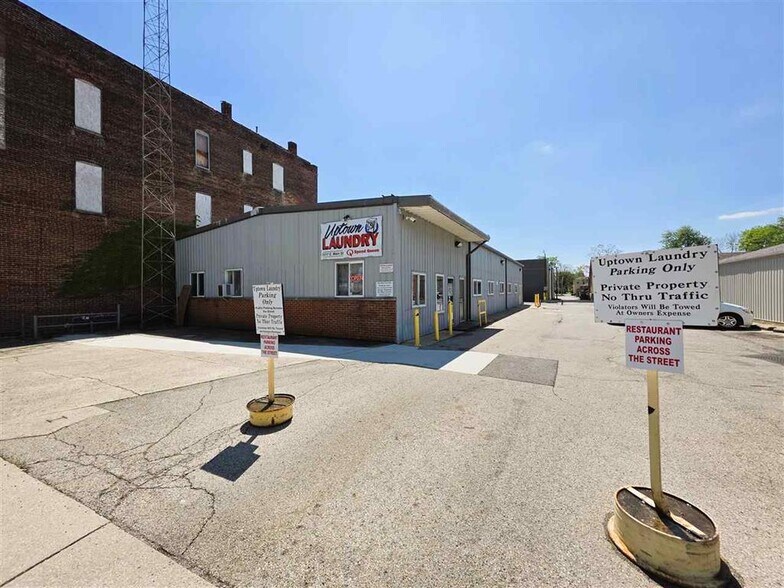 More Photos Of 1017 E Main St, Richmond General Retail For Sale