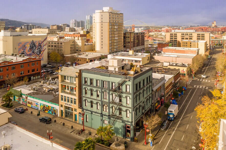 More Photos Of 203-209 NW 3rd Ave, Portland Hotel For Sale
