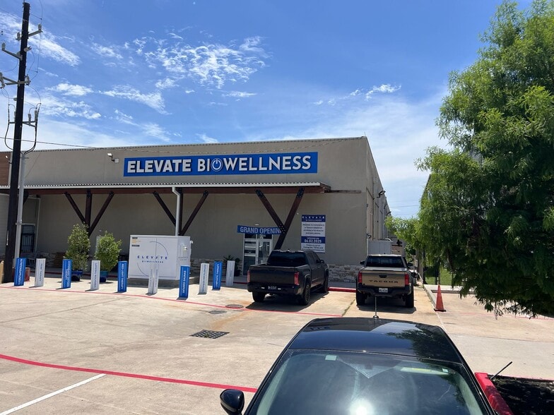 More Photos Of 25115 Gosling Rd, Spring Restaurant For Sale