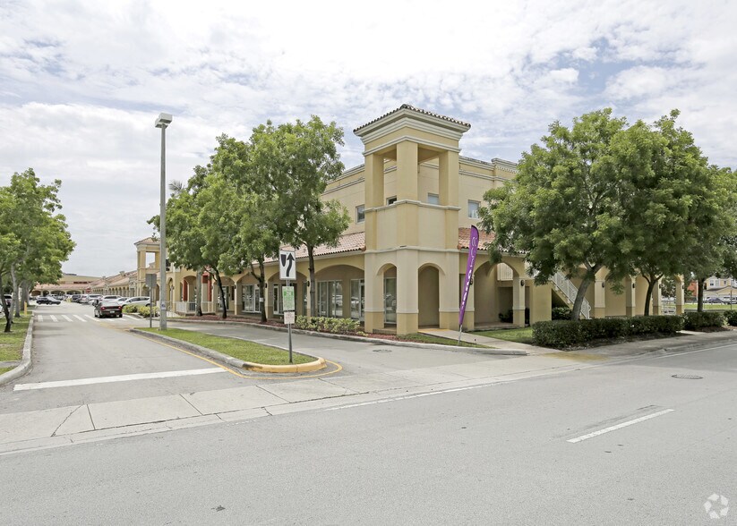 More Photos Of 14500-14680 SW 8th St, Miami Freestanding For Lease