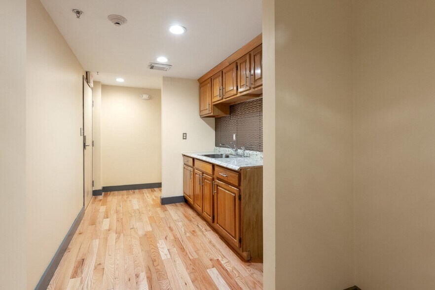 More Photos Of 18 Shepard St, Brighton Coworking Space