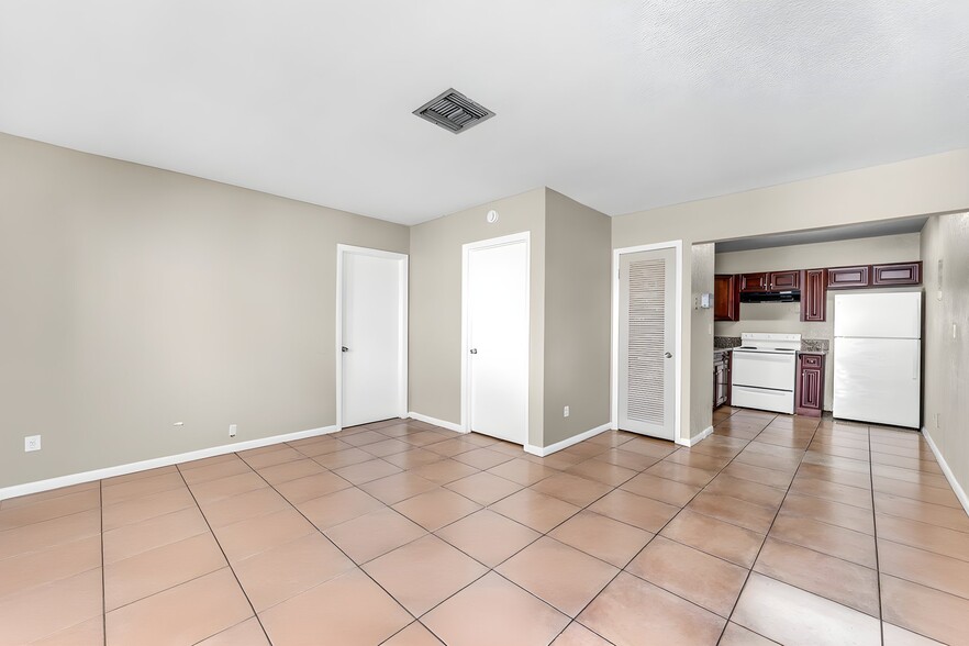 More Photos Of 1481 NW 22nd St, Fort Lauderdale Apartments For Sale