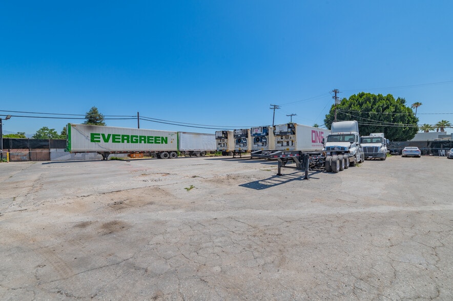 More Photos Of 18117-18119 E Valley Blvd, La Puente Land For Lease
