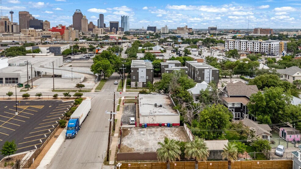 More Photos Of 201 W Poplar St, San Antonio Medical For Sale