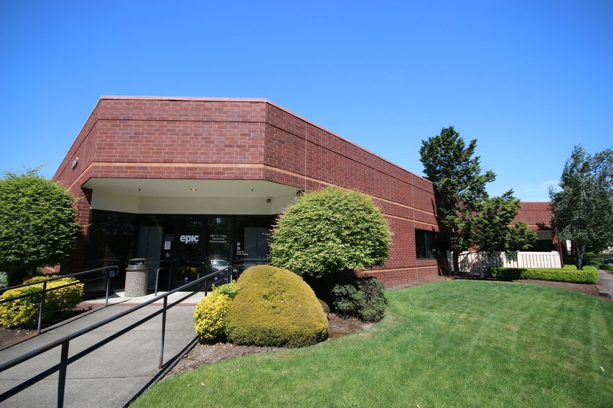 More Photos Of 8950 SW Nimbus Ave, Beaverton Flex For Lease