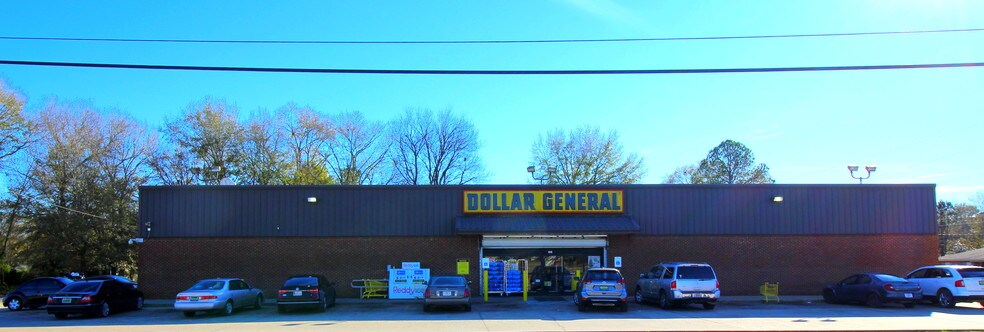 More Photos Of 701 Roosevelt Ave, Selma Freestanding For Sale