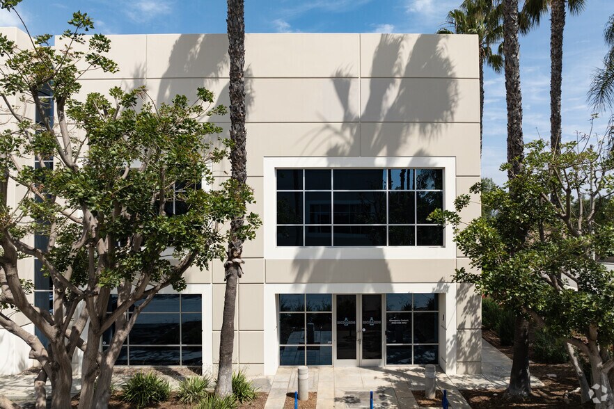 More Photos Of 12995 Marquardt Ave, Santa Fe Springs Warehouse For Lease