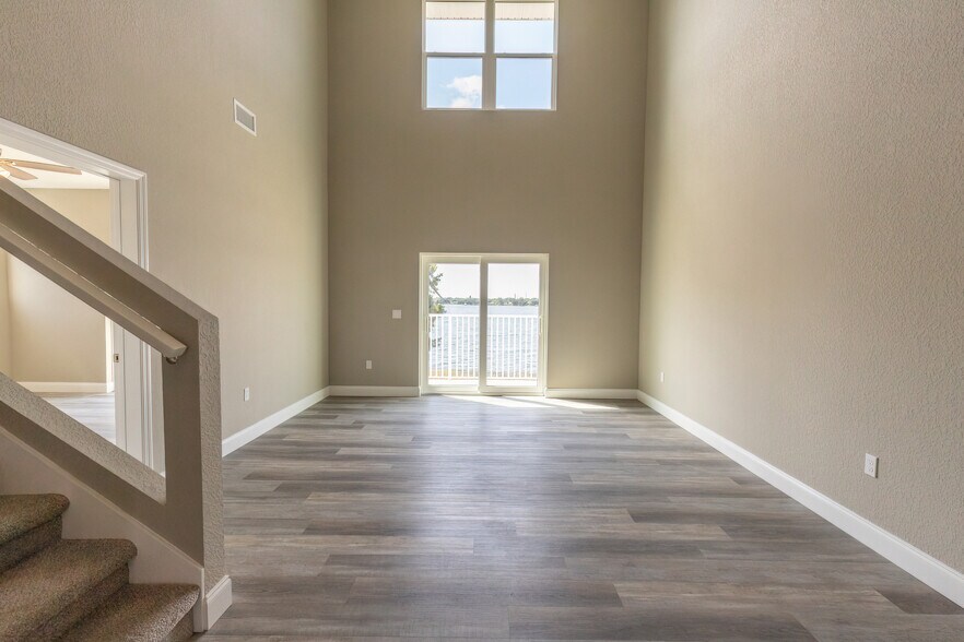 More Photos Of 1900 Oasis Blvd, Sebring Land For Sale