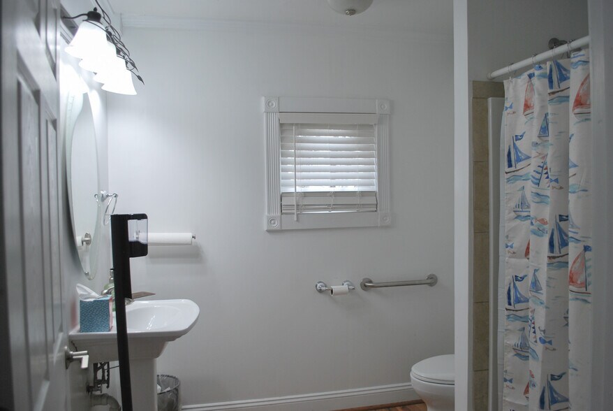 More Photos Of 935 S Ironwood Dr, South Bend Office For Sale