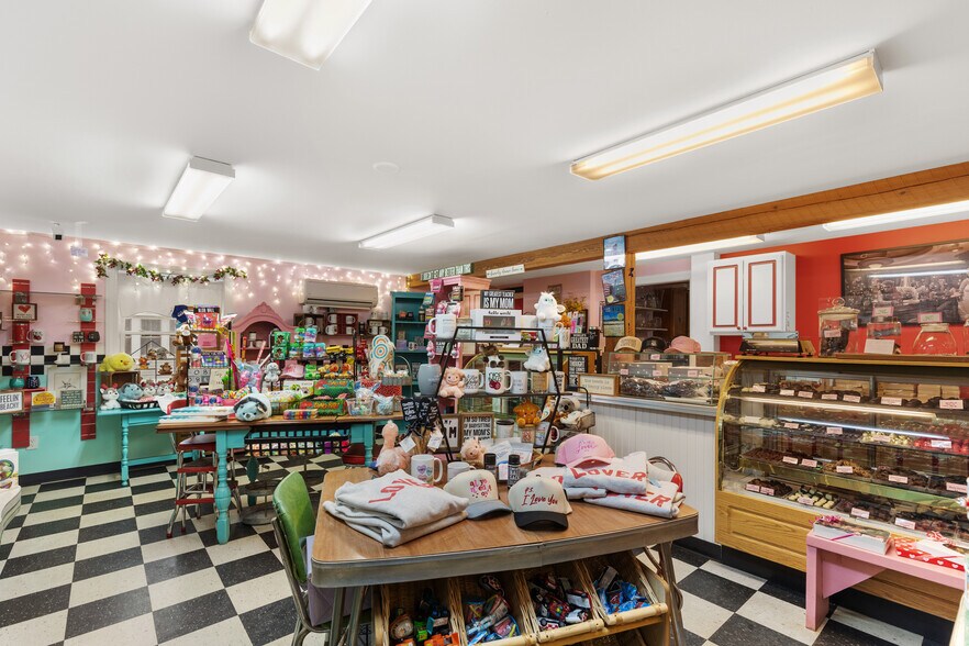 More Photos Of 5030 State Hwy, Eastham Freestanding For Sale