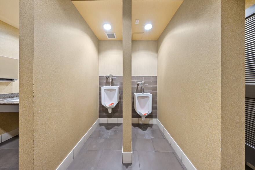 More Photos Of 121-189 S Orange Ave, Orlando Office Residential For Lease