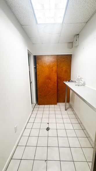 More Photos Of 36-12 34th Ave, Long Island City Office For Lease