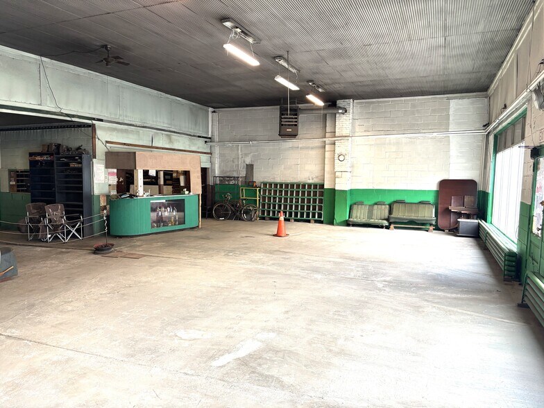More Photos Of 714 River Ave, Emlenton Warehouse For Sale