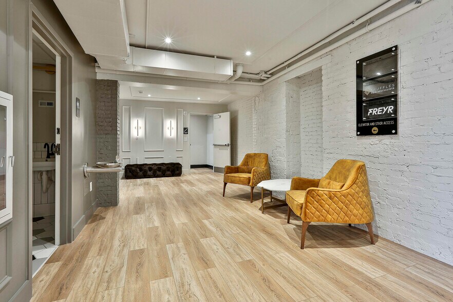 More Photos Of 6-8 E Court Sq, Newnan Medical For Lease