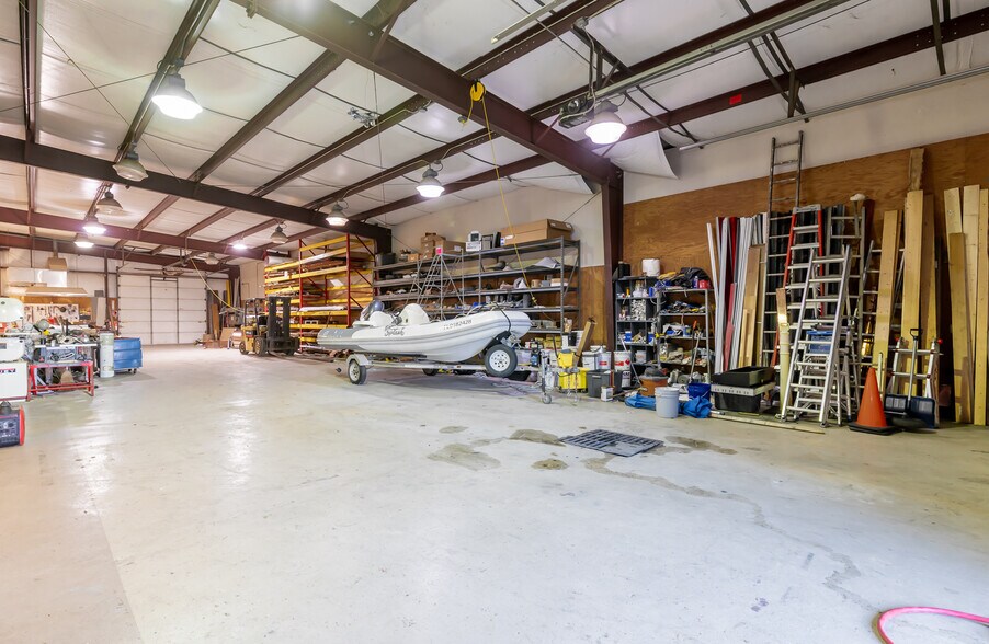 More Photos Of 1034 Story Ave, Louisville Light Manufacturing For Lease