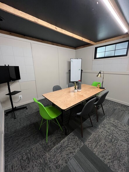 More Photos Of 74135 Church St, Armada Office Residential For Lease