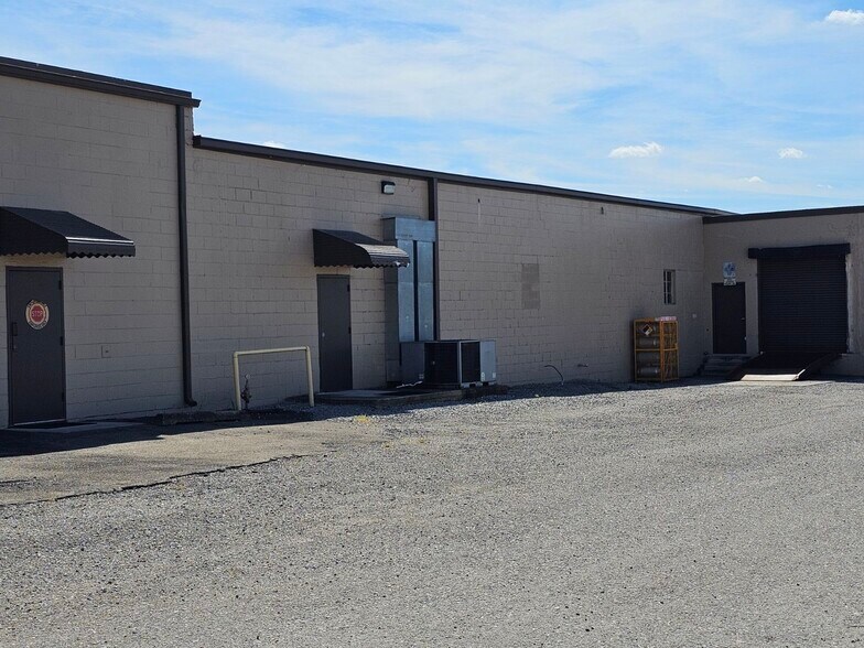 More Photos Of 213 Dennis St, Athens Industrial For Lease