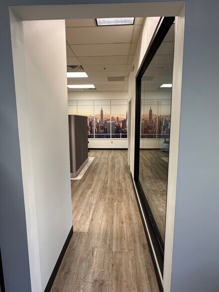 More Photos Of 2851 Charlevoix Dr SE, Grand Rapids Office For Lease