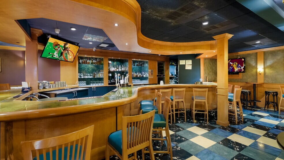 More Photos Of 1373 Easton Rd, Warrington Restaurant For Sale