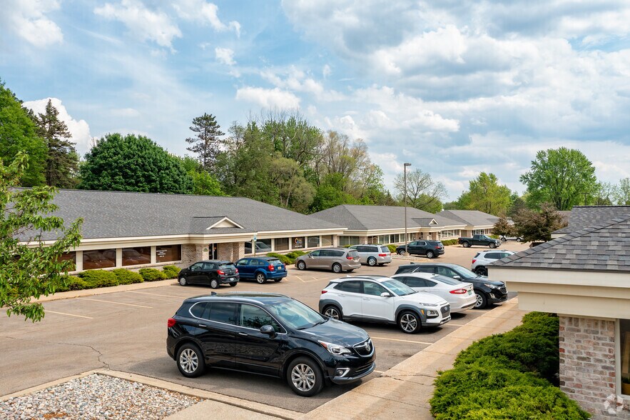 More Photos Of , Lansing Office For Sale