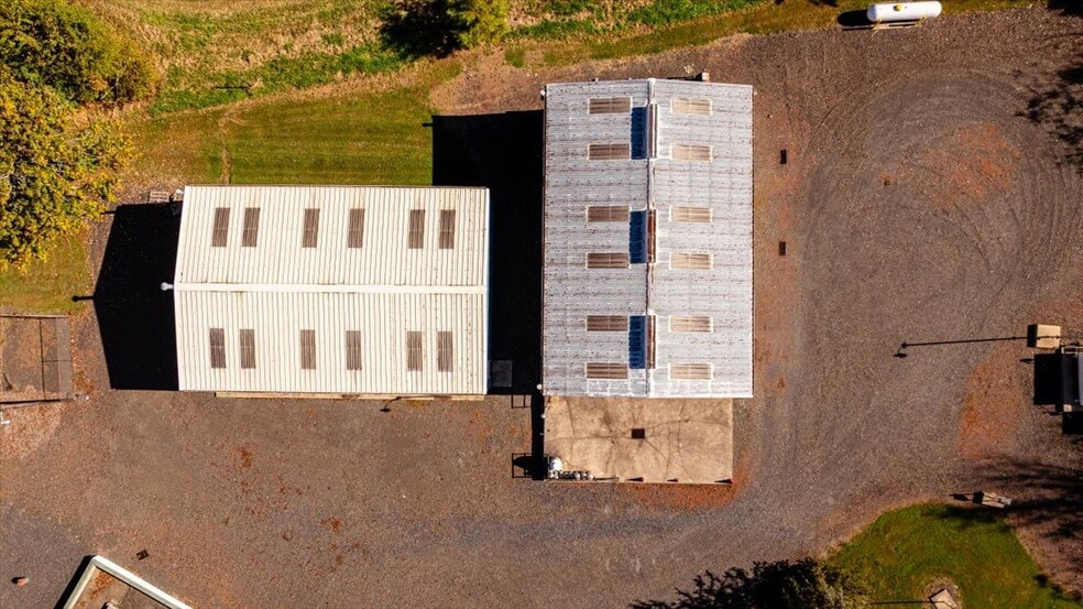 More Photos Of 563 Deep Run Rd, Perkasie Contractor Storage Yard For Sale