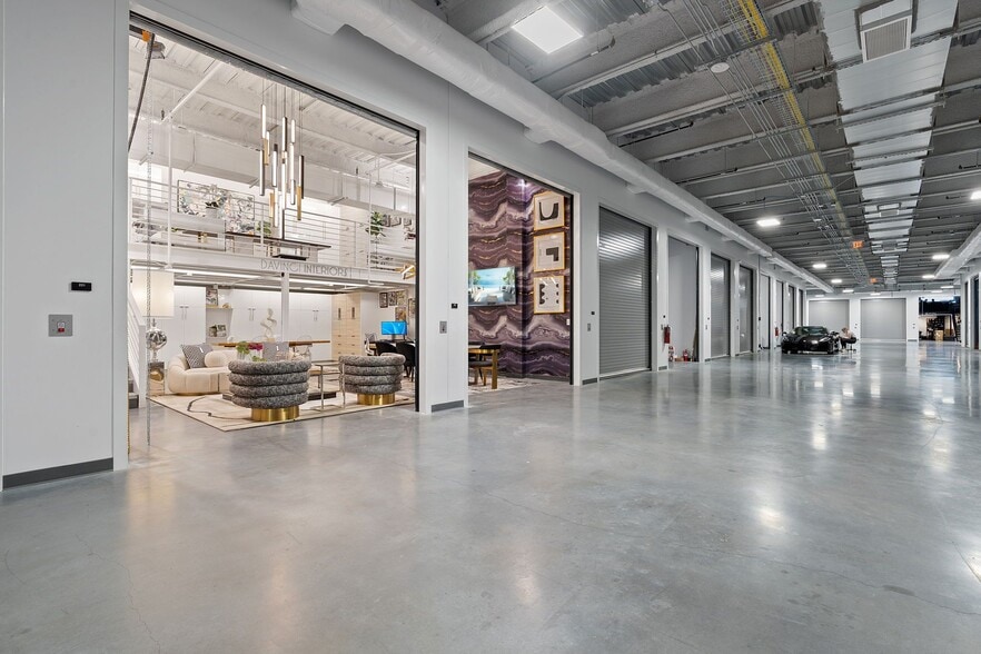 More Photos Of 4229 N FM 620 Hwy, Austin Showroom For Sale