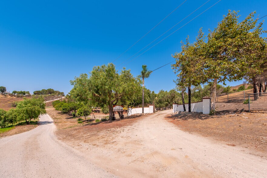 More Photos Of 8450 Waters Rd, Moorpark Land For Sale
