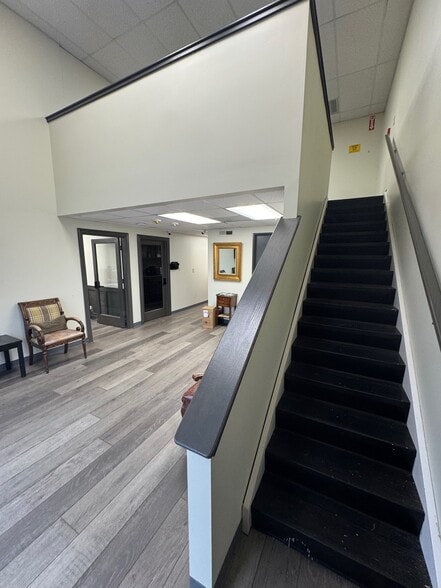 More Photos Of 5309 E Pine St, Tulsa Warehouse For Lease