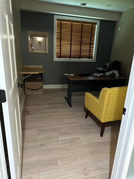 More Photos Of 11230-11238 86th Ave N, Maple Grove Coworking Space