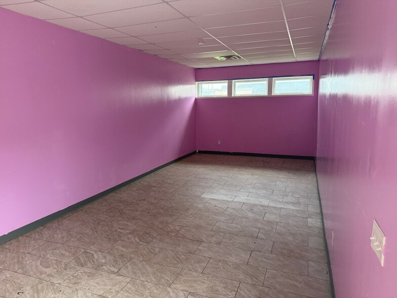 More Photos Of 2601 Stanley Ave, Dayton Office For Lease