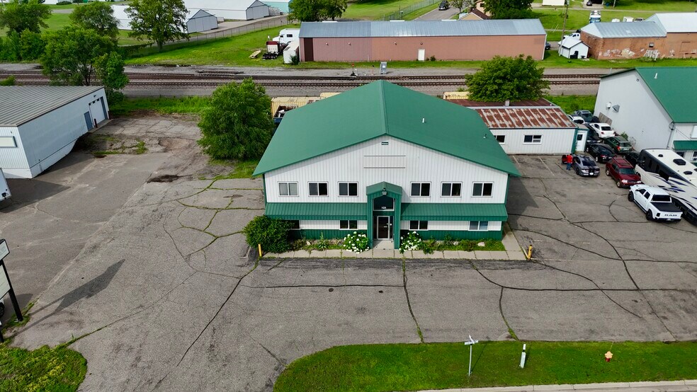 More Photos Of 1121 S Lincoln Ave, Sauk Rapids Warehouse For Sale