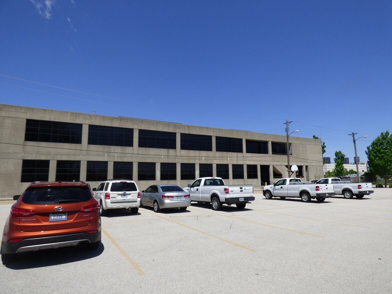 More Photos Of 1520 S 2nd St, Saint Louis Office For Sale
