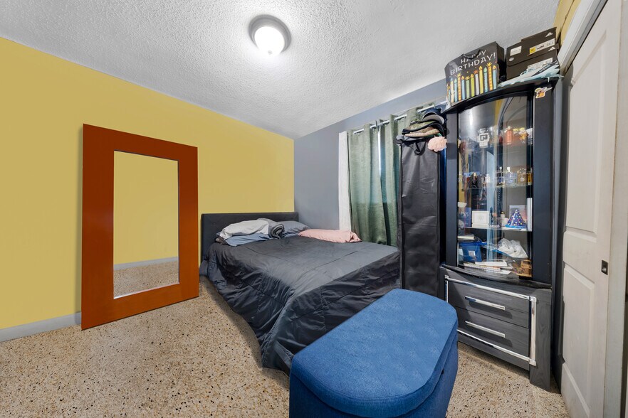 More Photos Of 1021 NW 5th St, Miami Apartments For Sale