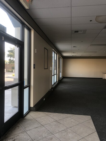 More Photos Of 2100 Panama Ln, Bakersfield Freestanding For Sale