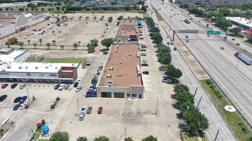 More Photos Of 9370-9380 W Sam Houston Pky S, Houston Unknown For Lease