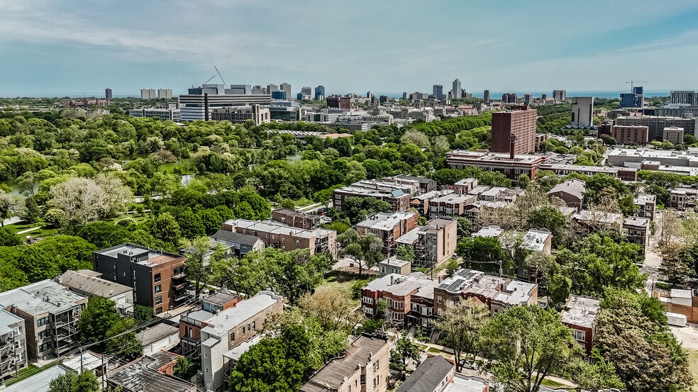 More Photos Of 6050 Eberhart ave, Chicago Apartments For Sale