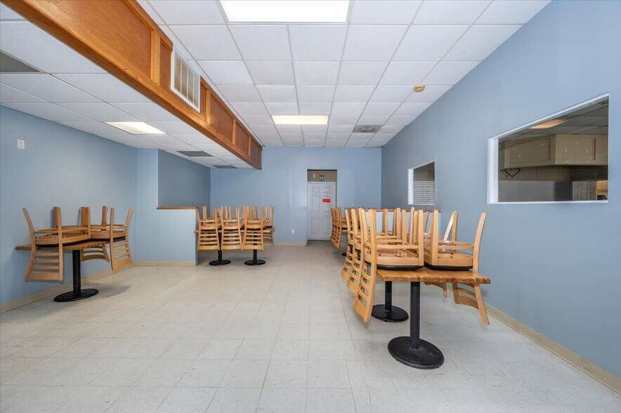 More Photos Of 100 W Main St, Fairfield Freestanding For Sale