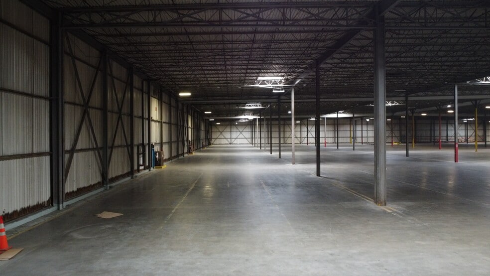 More Photos Of 2121 Huron St, Jacksonville Warehouse For Sale