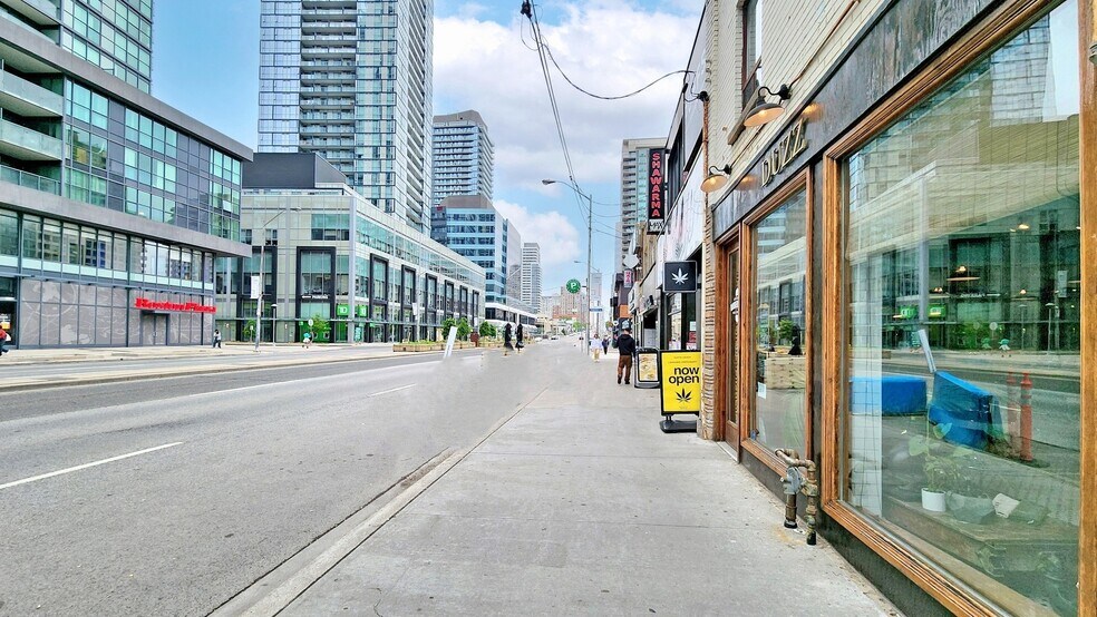 More Photos Of 5171 Yonge St, Toronto Storefront For Sale