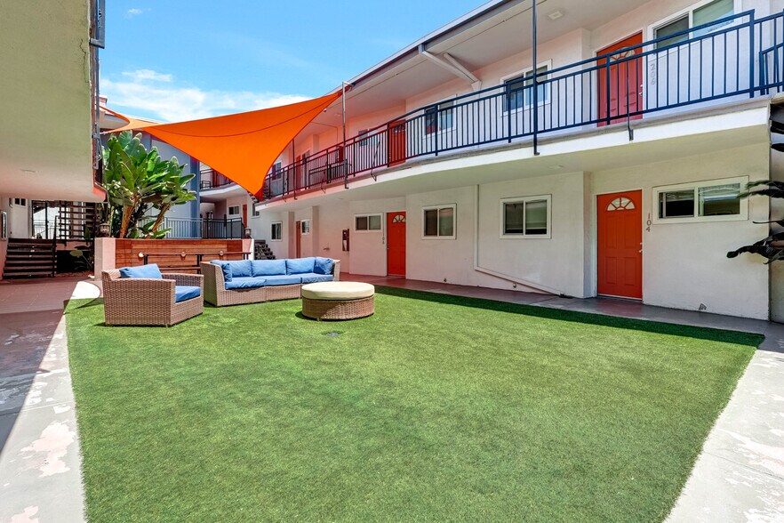 More Photos Of 700 S 6th St, Burbank Apartments For Sale