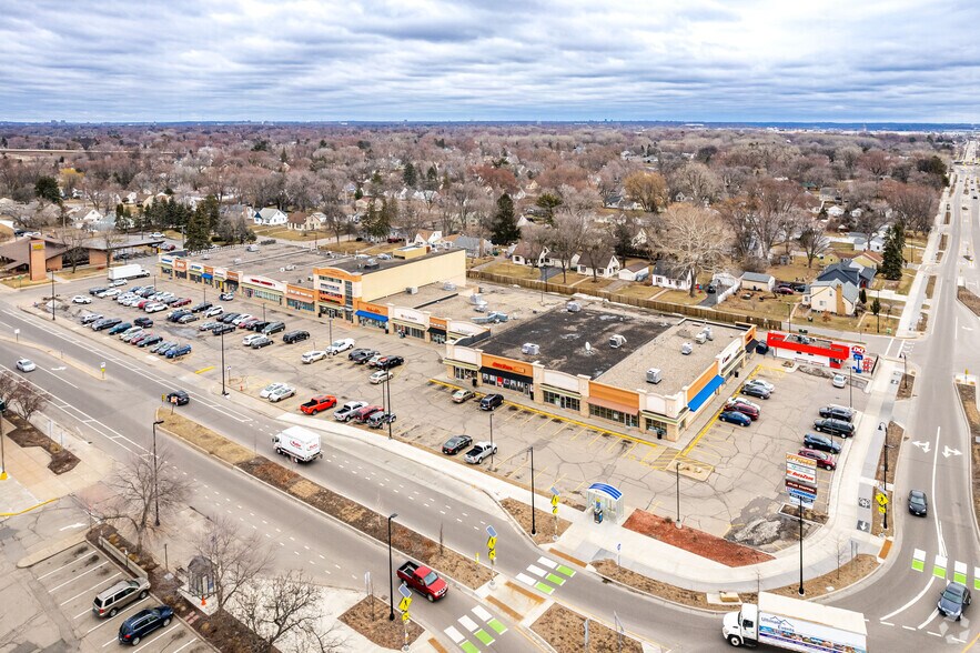 More Photos Of 10 E 66th St, Minneapolis Freestanding For Lease