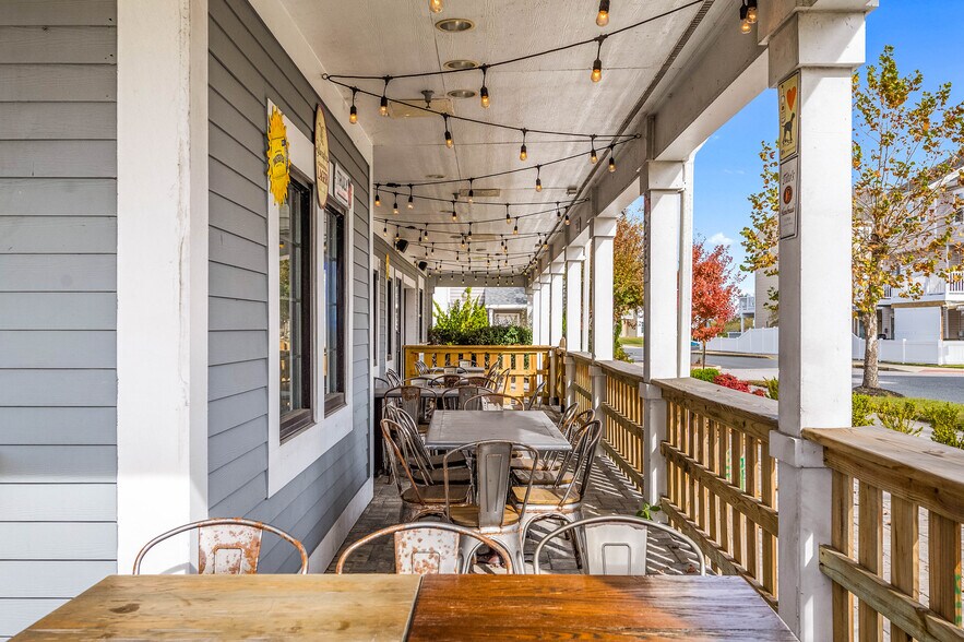 More Photos Of 12849 Ocean Gtwy, Ocean City Restaurant For Sale