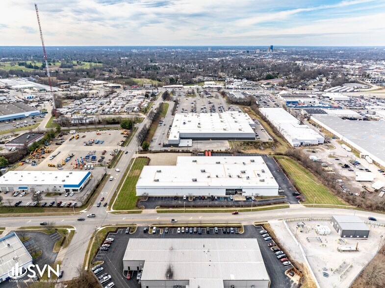 More Photos Of 2375 Fortune Dr, Lexington Manufacturing For Lease